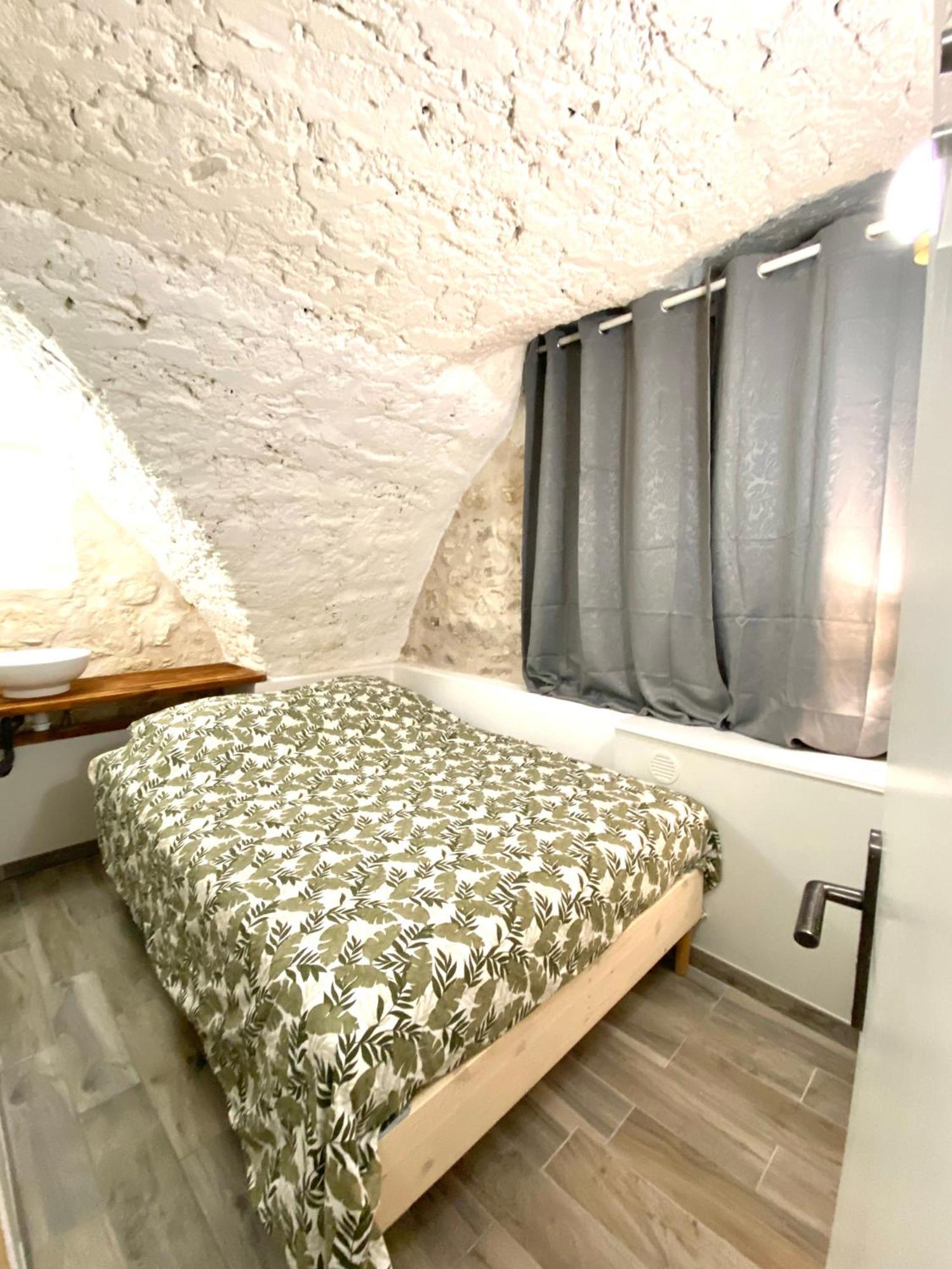 Espace Le Cheval Blanc Castelnau-le-Lez Bilik gambar